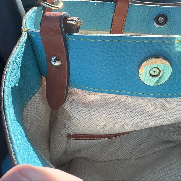 Dooney & Bourke Pebble Grain Large Barlow Bag - Sky Blue - Picture 11 of 12